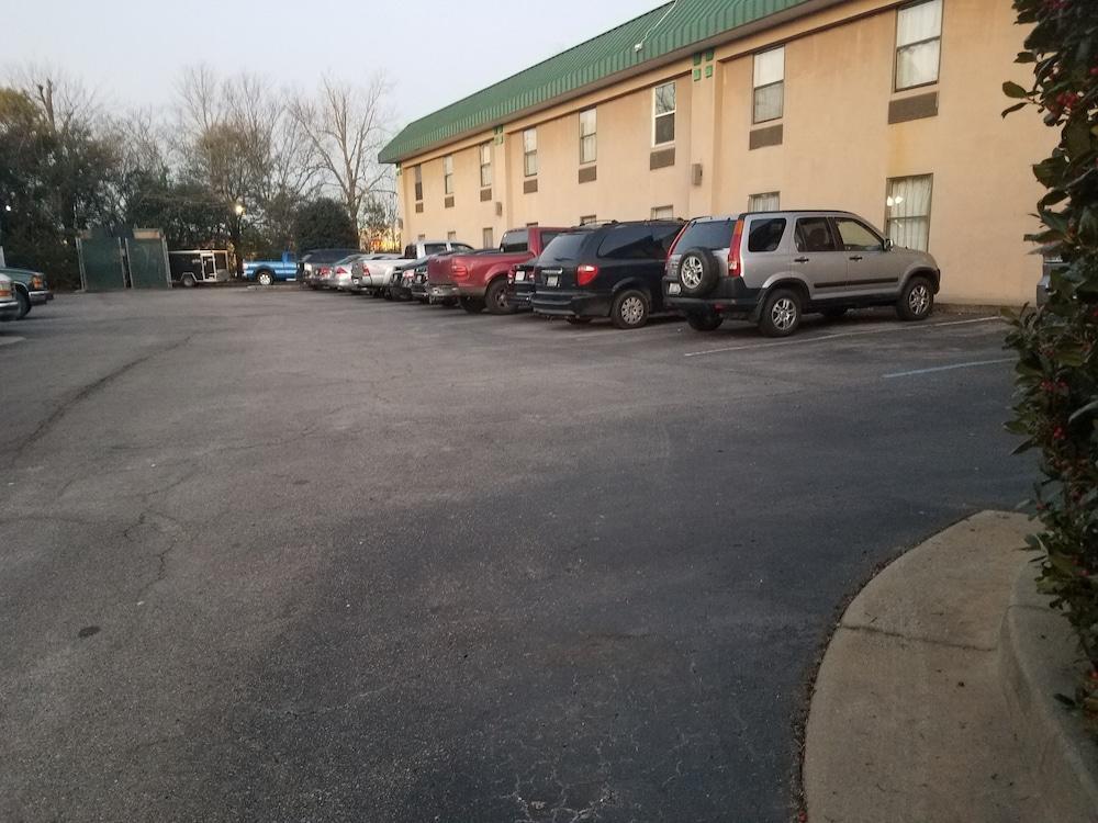 Americas Best Value Inn Aiken Exterior foto